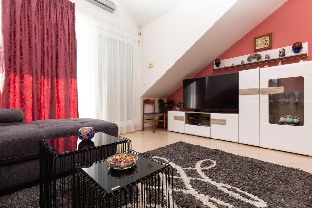 Apartman Monika Omis Ngoại thất bức ảnh