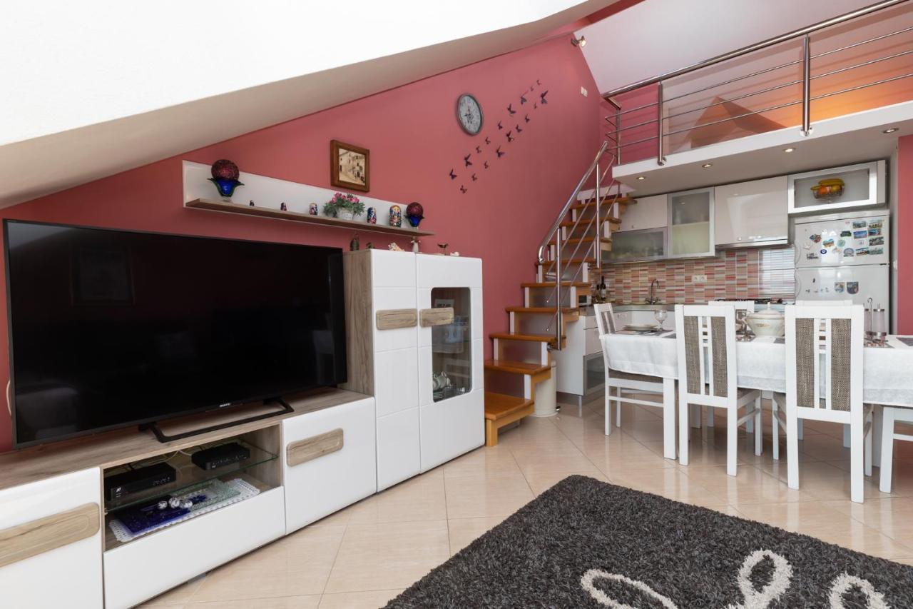 Apartman Monika Omis Ngoại thất bức ảnh
